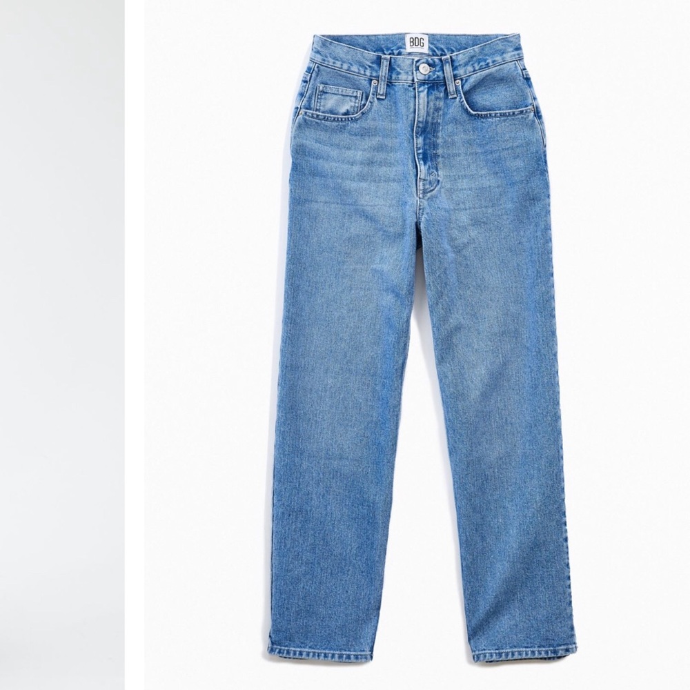 BDG Petite High waisted Baggy Jean- Medium Wash